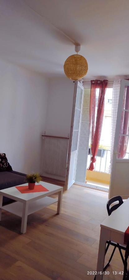 Beau F3, Renove, Calme, En Plein Centre De Nimes Apartamento Exterior foto